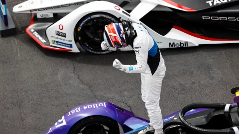 El piloto brit´ánico Jake Dennis demostró que esta competencia es la más pareja del deporte motor.