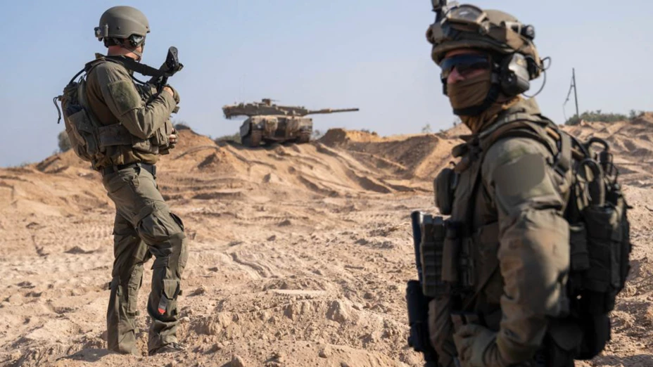 Soldados israelíes dentro de la Franja de Gaza.