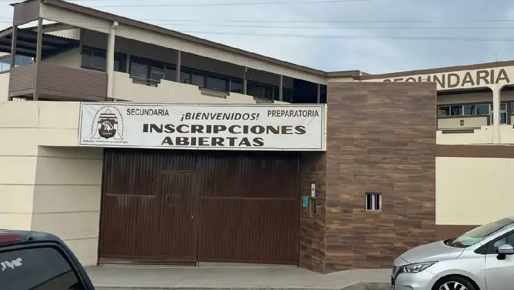 Arrojan artefacto explosivo en escuela de Tijuana.jpg