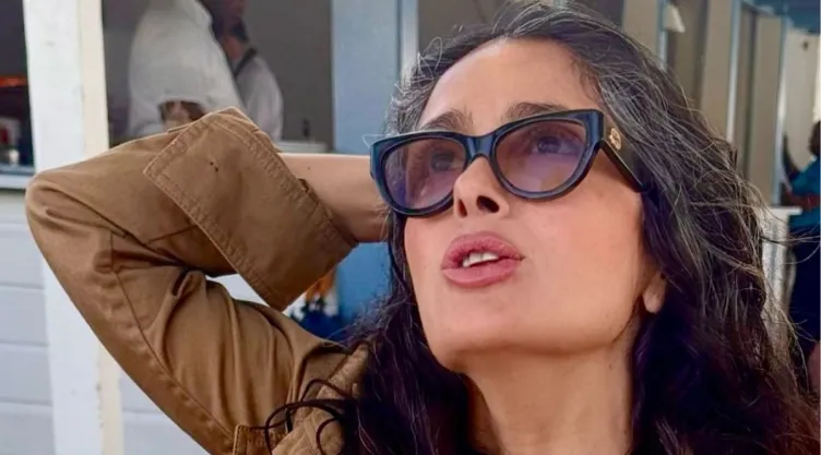 Salma Hayek luce espectacular en sesión de bikini para celebrar sus 58 años FOTOS