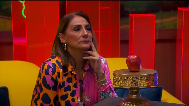 ¡Manzana de la TENTACIÓN! Es el turno de Azalia Ojeda para ser puesta a prueba en La Granja VIP; esto le ofrecieron.jpg