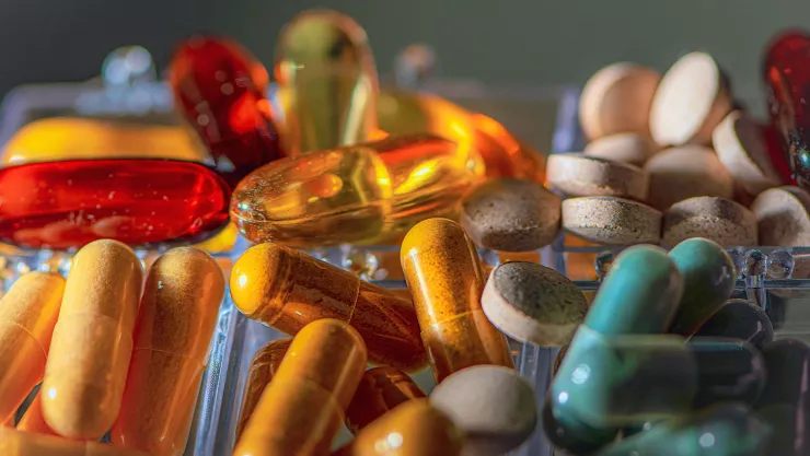 Estas son las dos vitaminas que debes tomar después de los 60 años