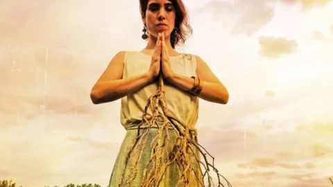 ¡Descanse en paz! Muere querida cantante tras negarse a recibir atención contra el cáncer 