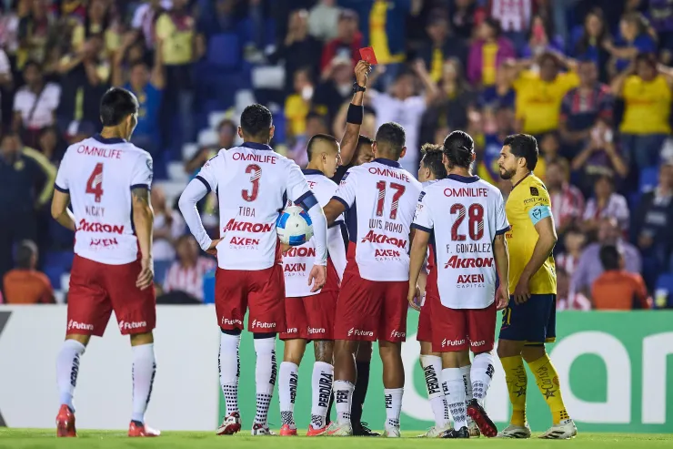 Alan Mozo expulsado América Chivas