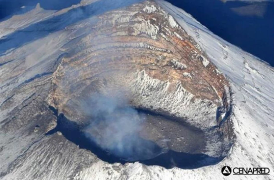 En las últimas horas el volcán registró 14 exhalaciones de baja y moderada intensidad