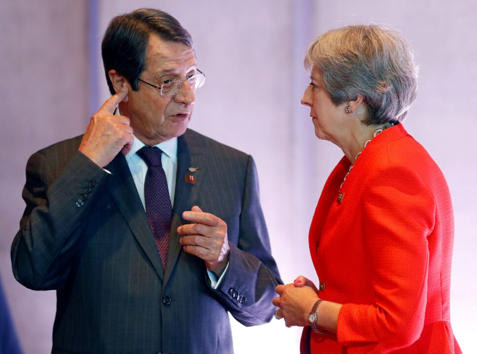 UE presiona a RU para lograr acuerdo sobre el Brexit