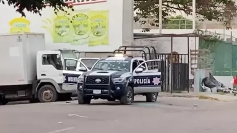 Atacan a balazos a policías municipales en Las Vegas, Culiacán