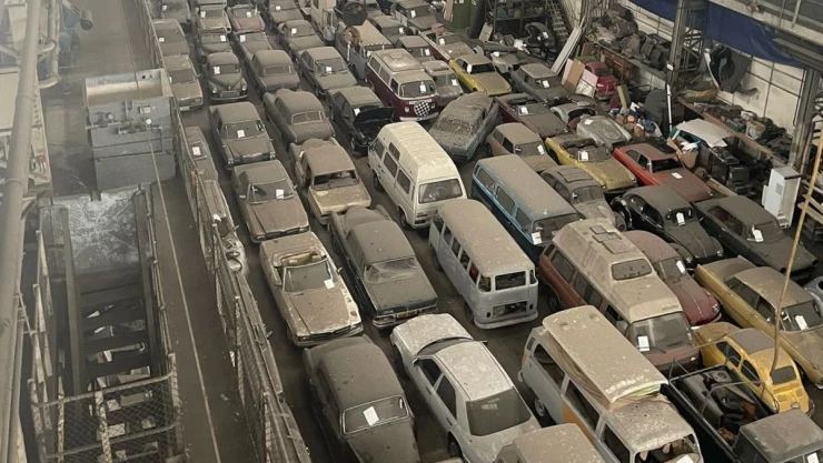 autos de colección bodega Londres.jpg
