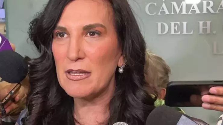 diputada Kenia López