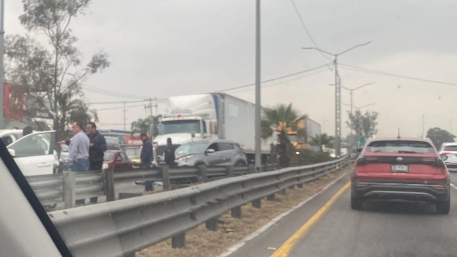 Tráfico Querétaro hoy 20 de noviembre 2024 en autopista México-Querétaro, carretera 57