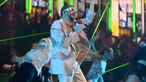 Canciones de Bad Bunny que no pueden faltar en tu playlis