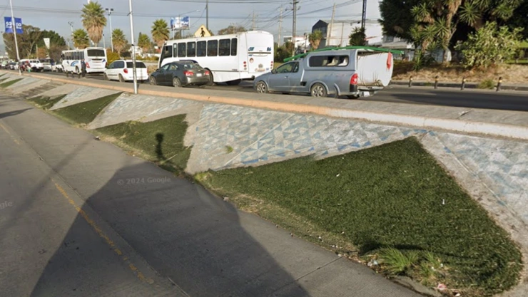 reducción carriles entronque amalucan