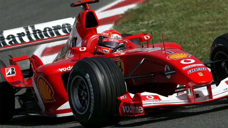 Michael Schumacher en el Ferrari F2003GA