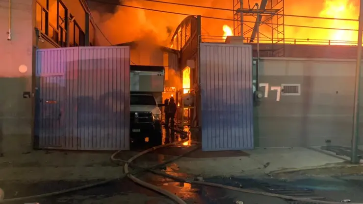 incendio_fábrica_pinturas.jpeg