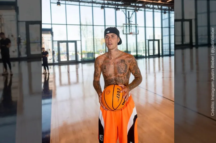 Justin Bieber jugando basquet.jpg