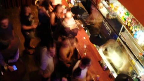 Masacre en bar de Sudáfrica 9 muertos y 10 heridos domingo 21 diciembre 2025.png