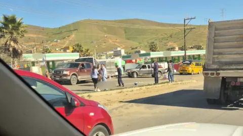 Reportan atropellamiento frente a establos rumbo a Tecate