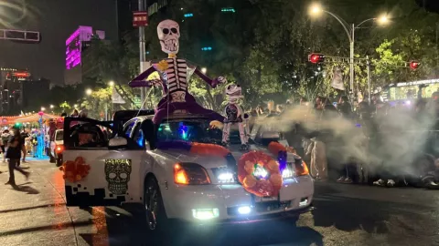 Rutas y fechas del Desfile Internacional de Día de Muertos 2024 en la CDMX