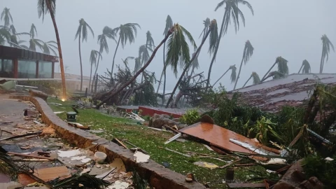Huracán Otis impacta Acapulco, Guerrero.