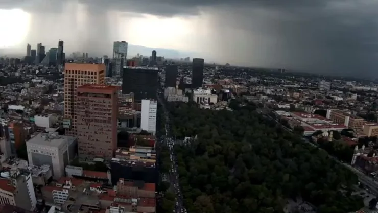 VIDEO Lluvias paralizan la CDMX y el Edomex hoy 18 de julio