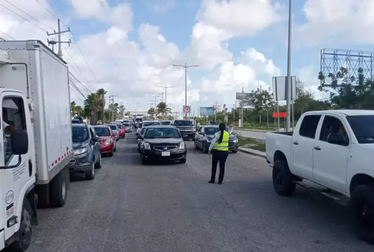 Tráfico en Cancún hoy 10 de mayo: Cambios en la circulación en “El Trébol”