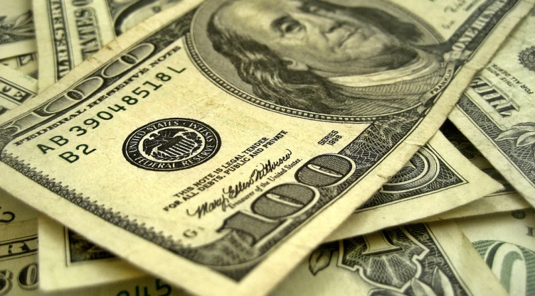 Dólar