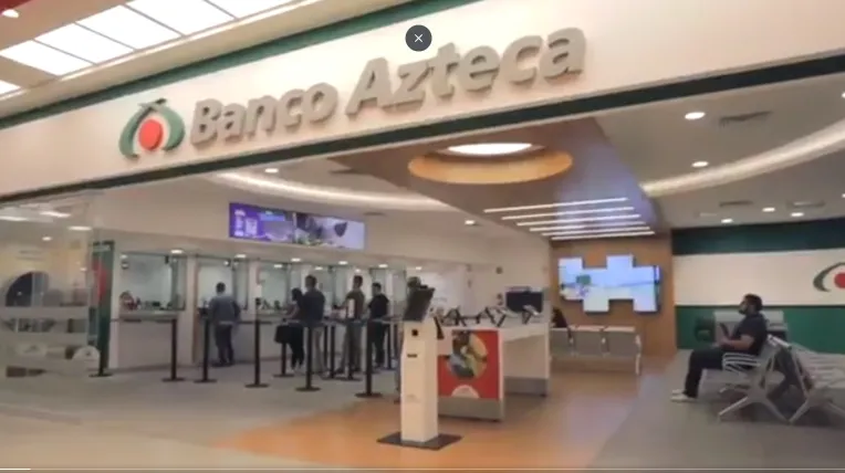 banco azteca twitter.jpg