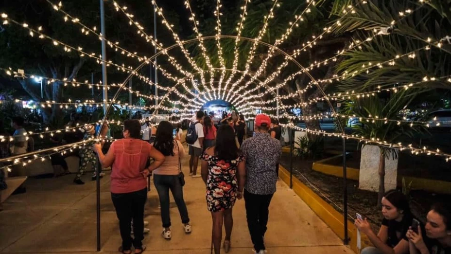 desfile de navidad en Cancún