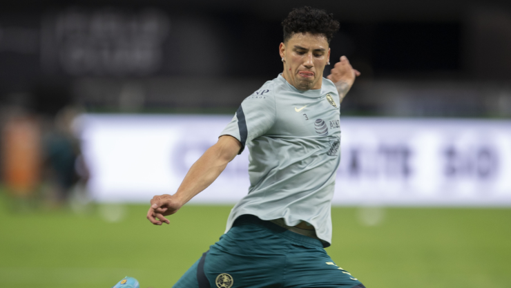 Jorge Sánchez en el entrenamiento del América