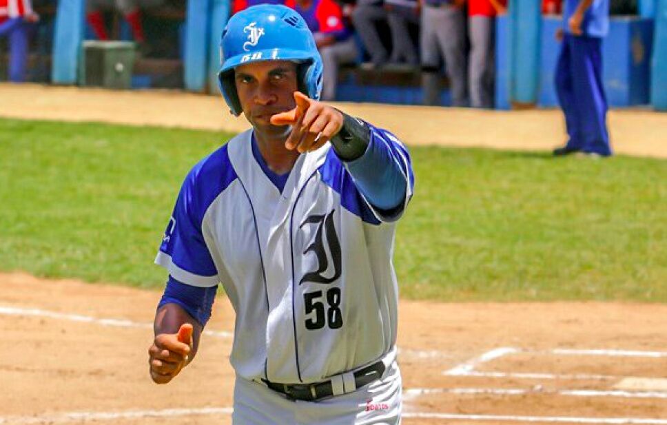 Lisbán Correa refuerzo de Diablos Rojos del México