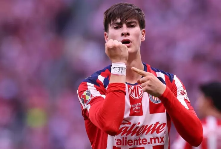 Armando González, jugador de Chivas