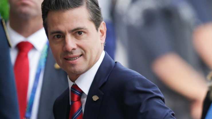 Con el dinero que se gastó “de más” el gobierno de Enrique Peña Nieto, se podrían construir 95 réplicas de la Estatua de la libertad, tomando en cuenta el costo actual de la obra. Imagen: Reuters