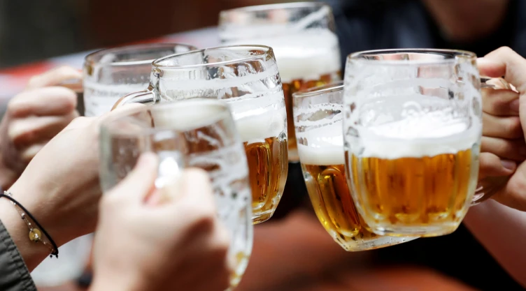 Tragedia en Irán_ Consumo de alcohol adulterado deja 4 muertos