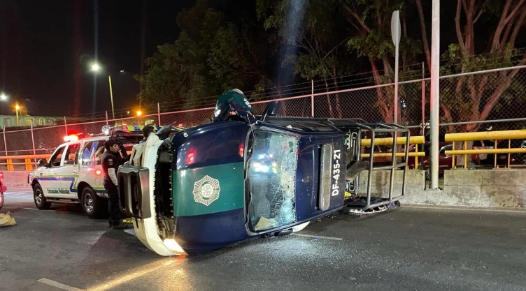 policías-auxiliares-cdmx-resultan-heridos-volcadura-patrulla-eje-central-gam