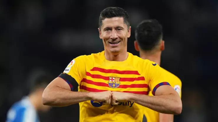 Robert Lewandowski celebrando un gol con el Barça