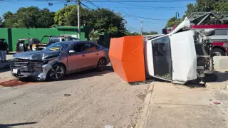PORTADA volcadura hoy en Mérida.jpg
