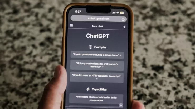 ¿Cómo borrar tus conversaciones en ChatGPT? Paso a paso