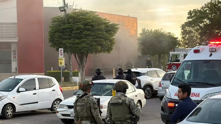 Incendian casino de Tres Ríos, Culiacán