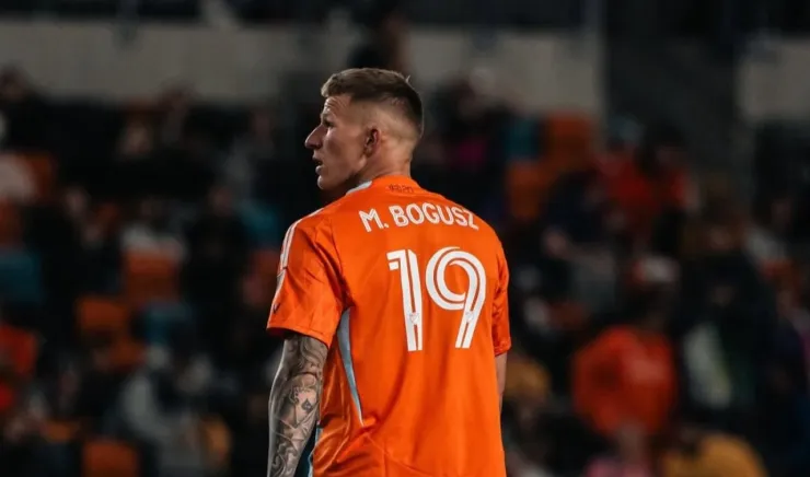 Carrera Mateusz Bogusz Cruz Azul