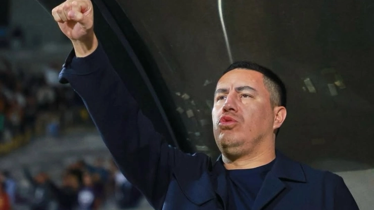 Efra&iacute;n Ju&aacute;rez en Pumas UNAM