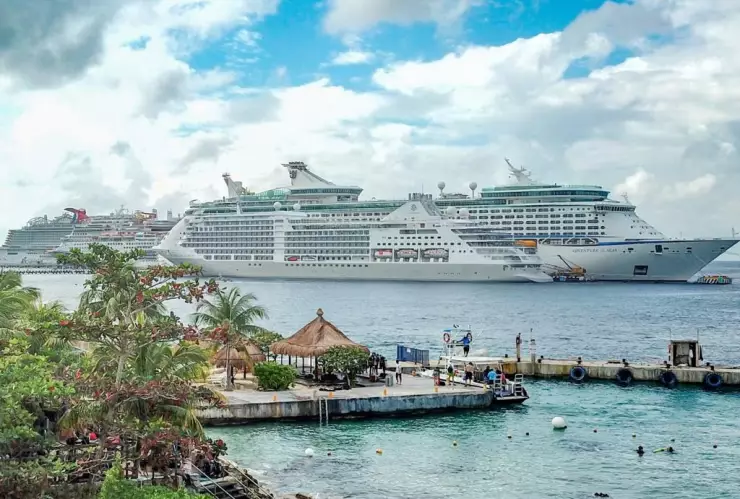El crucero de lujo Silver Dawn llega a Cozumel