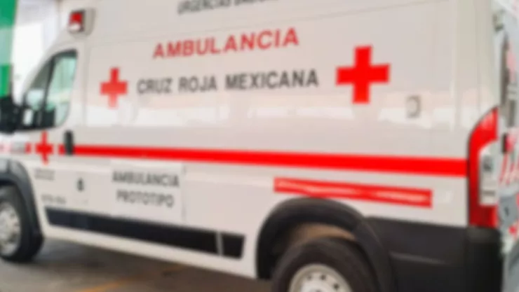 Joven queda atorado en molino de carne