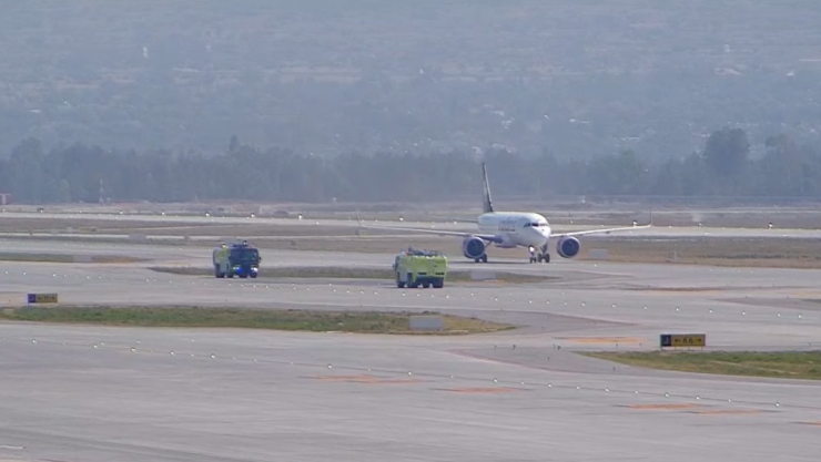 AMLO torre de control aifa aterrizajes