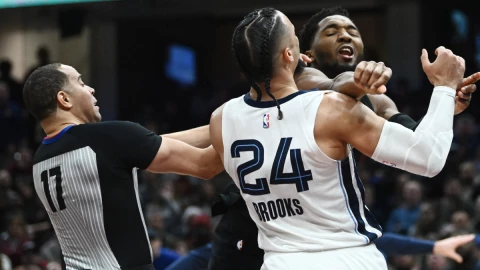 Dillon Brooks y Donovan Mitchell