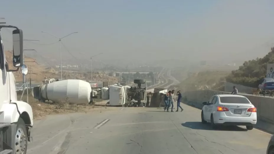 Volcadura en Tijuana