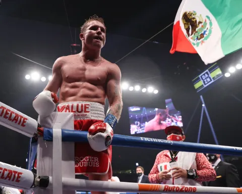 Saúl Canelo Álvarez vs Callum Smith