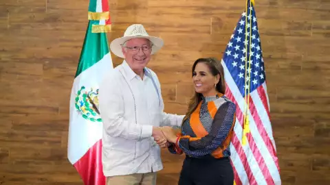 Mara Lezama se reúne con Ken Salazar, embajador de Estados Unidos en México en Quintana Roo