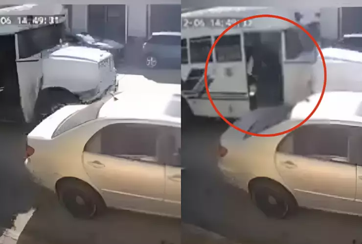 chofer empuja a estudiante camión los cabos BCS