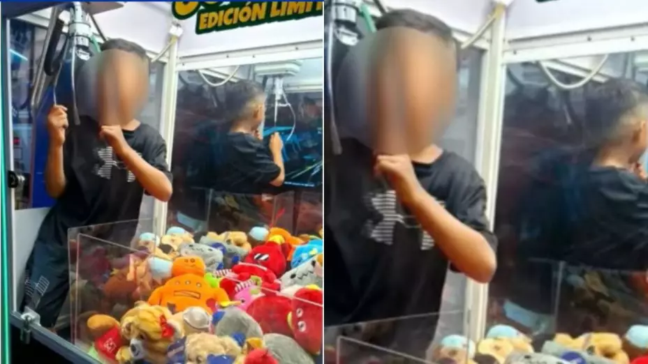 Rescatan a niño de 8 años atorado en una máquina de peluches en NL