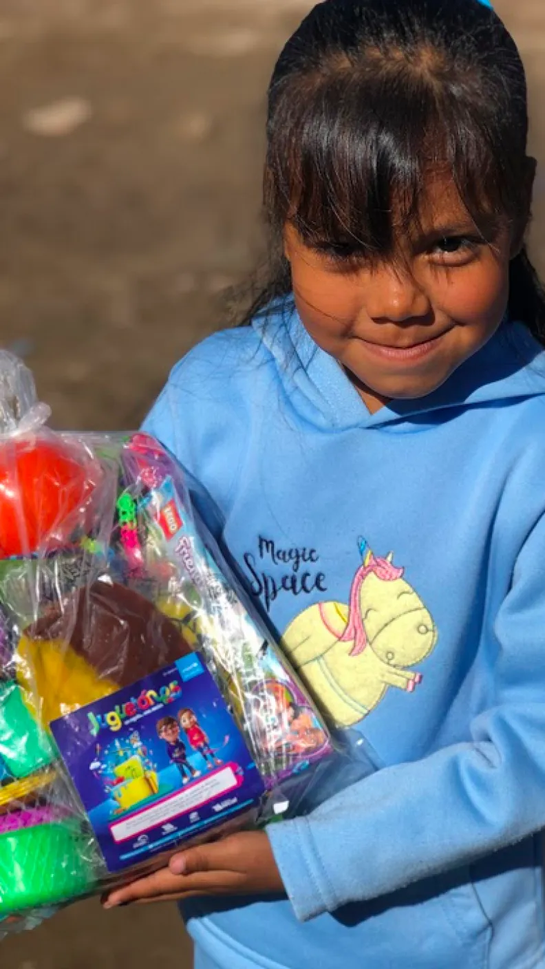 Entrega de juguetes en Huatabampo, Sonora